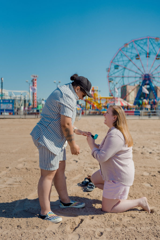 New York City Proposal Photographer photographs coney island proposal